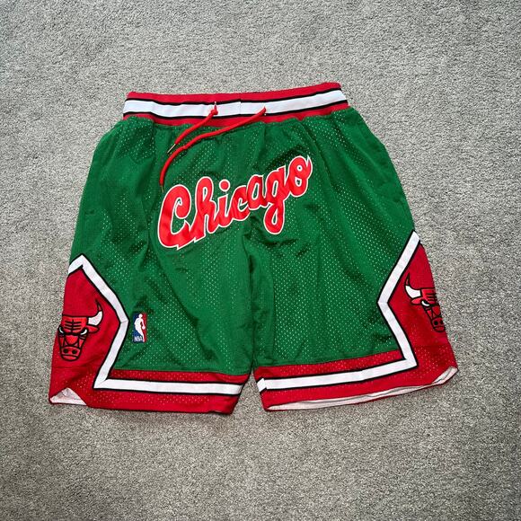 1997-98 Chicago Bulls Hardwood Classics Just Don Retro Shorts. SZ Large - Picture 1 of 6